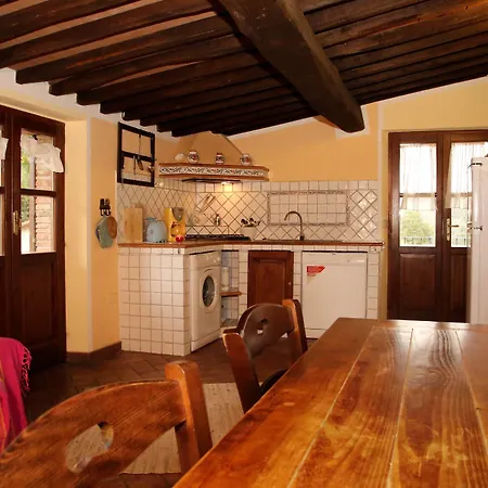 Casale Vigna Carbona カントリーハウス *